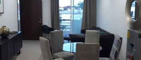 Appart'hôtel Familial, 2 chambres | Vue sur la ville