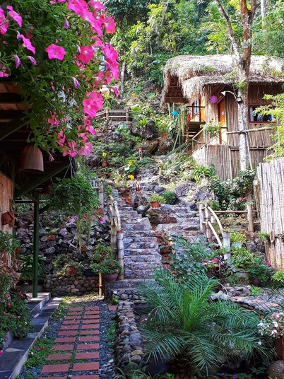 Green Hill Hostel & Homestay