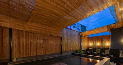 Azumaya Hotel Linh Lang