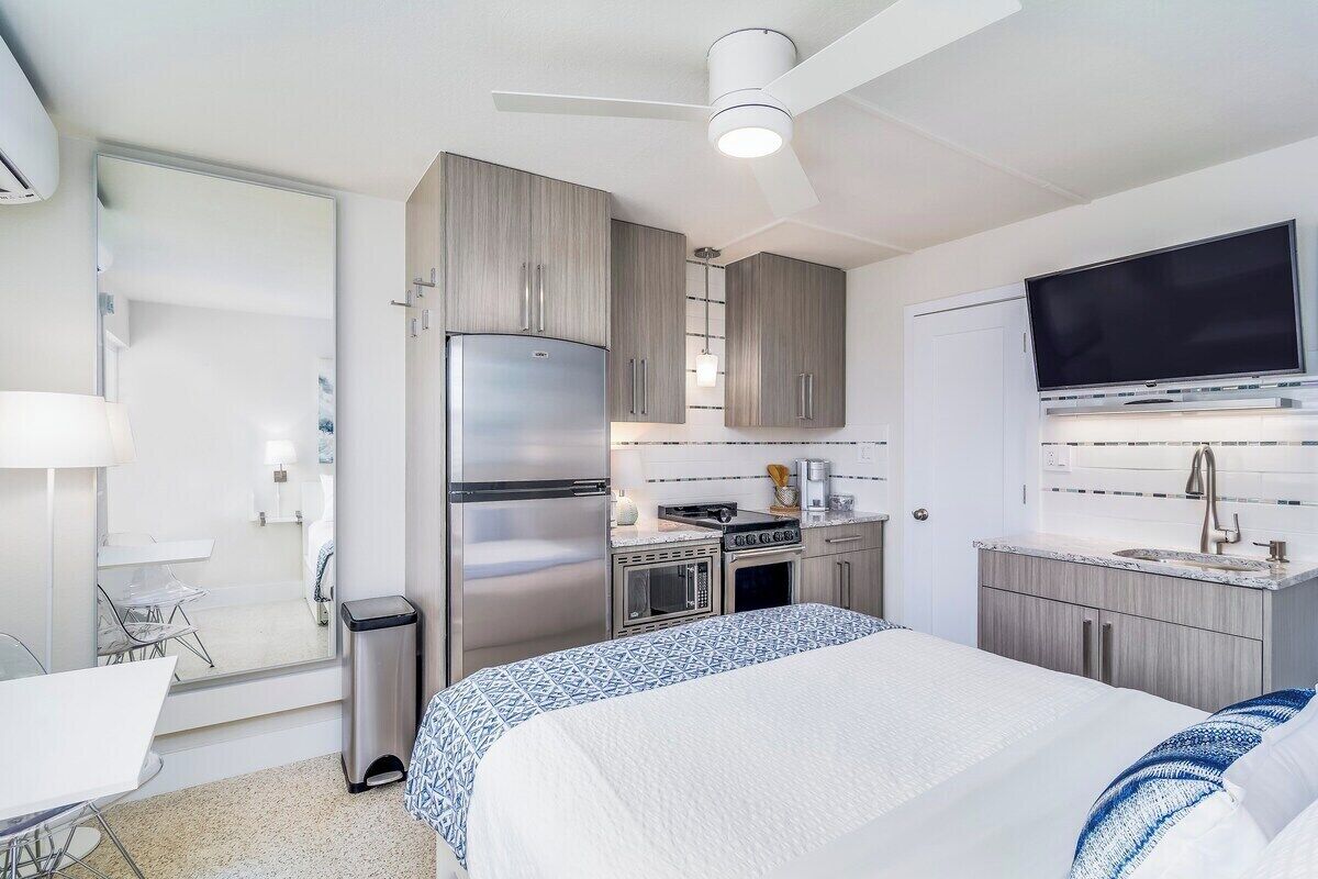 Spotless Coastal Efficiency in Cocoa Beach! - Unit B