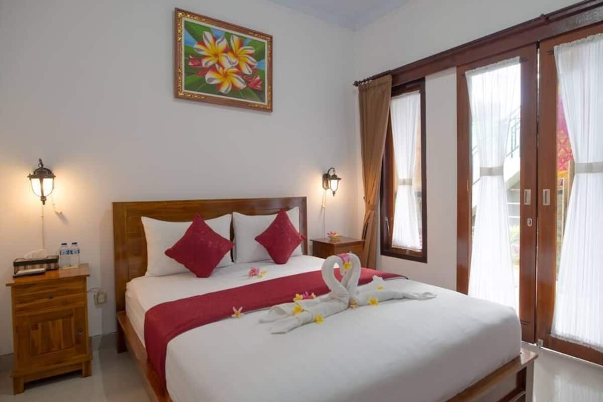 Kamar Klasik, 1 Tempat Tidur Double, Bebas Asap Rokok, pemandangan kota | Meja kerja, ruang kerja ramah laptop, kedap suara, dan Wi-Fi gratis