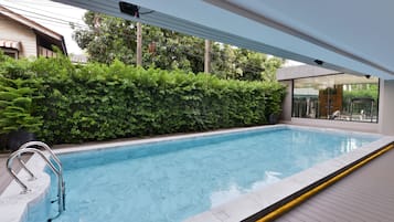 Piscine extérieure