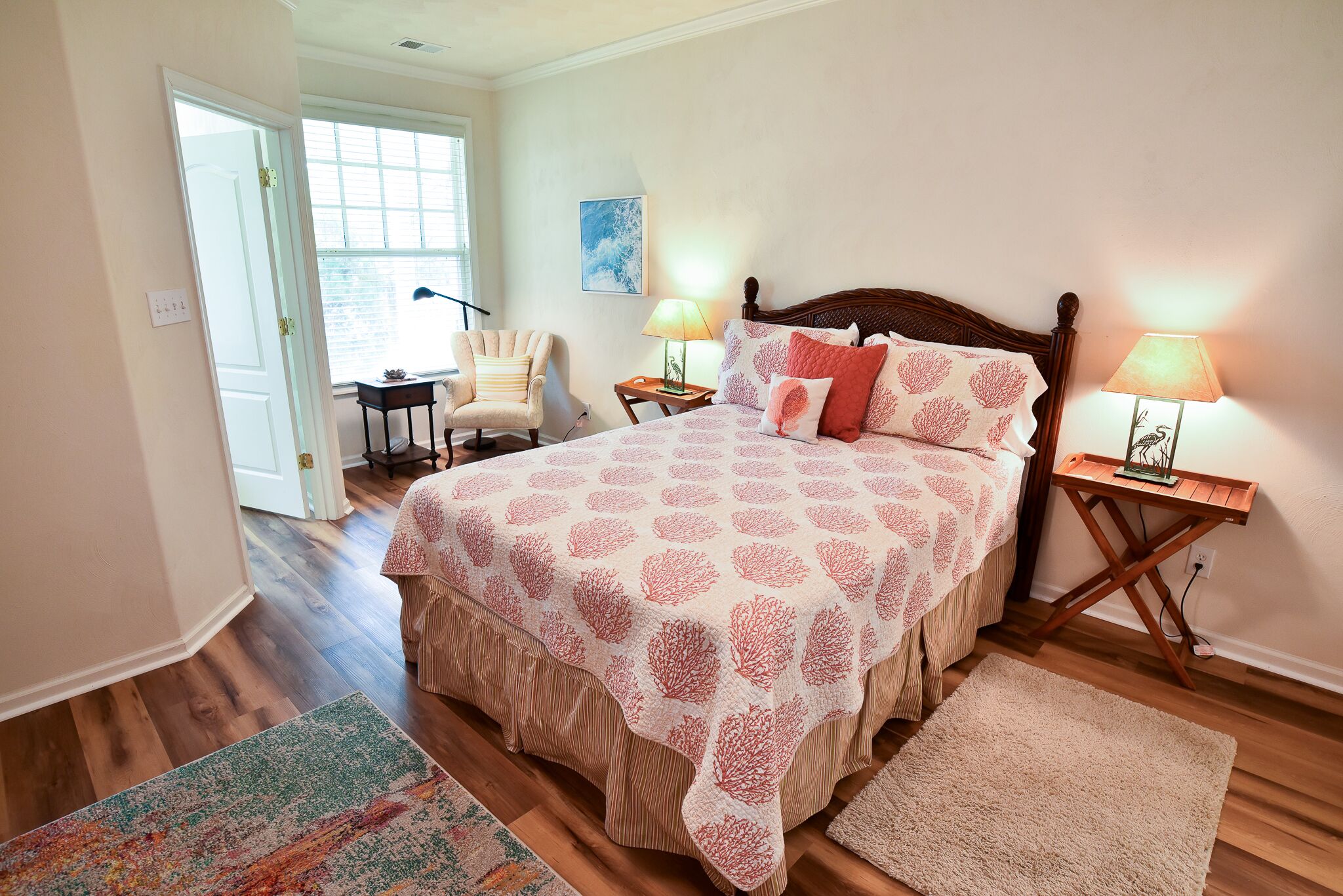 Tantalizing Sunsets & Toes In The Sand!