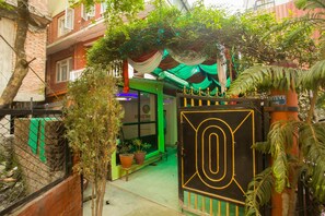 ด้านหน้าที่พัก