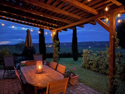 Montalcino Villa - Breathtaking Views of the Val d'Orcia