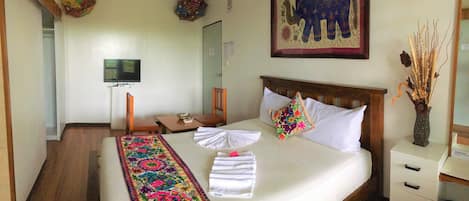 Executive kamer | Verduisterende gordijnen, geluiddichte muren