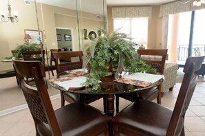 用餐