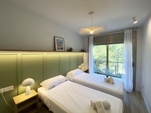 3 室のベッドルーム、アイロン / アイロン台、インターネット