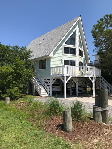 COROLLA OCEANSIDE-3 BEDROOM/2 BATH, SHORT WALK TO BEACH