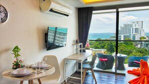 Unclassified image, 4 of 26, button - The Peak Towers Pattaya (Pattaya)