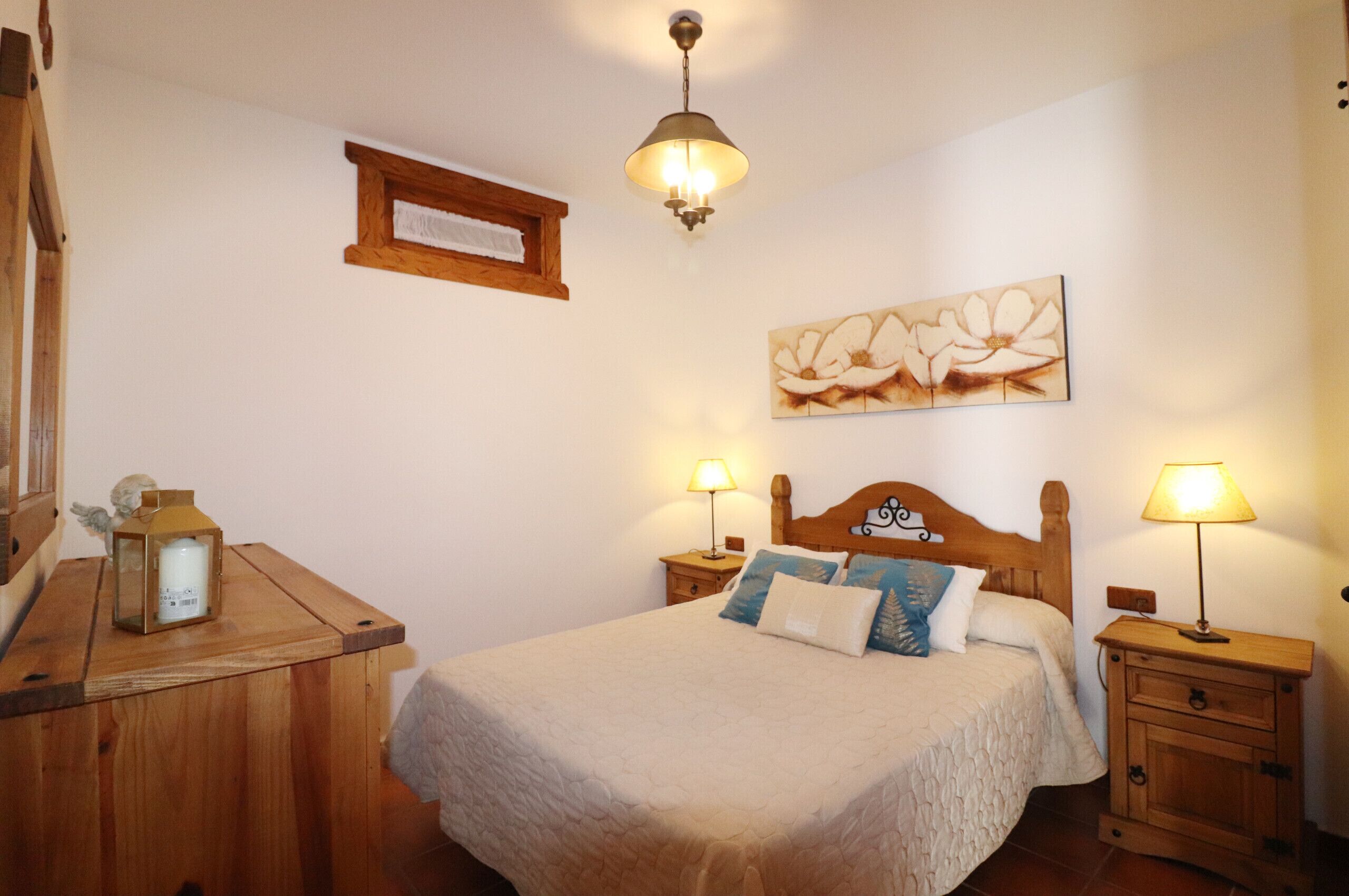 2 slaapkamers, een strijkplank/strijkijzer, gratis wifi, beddengoed