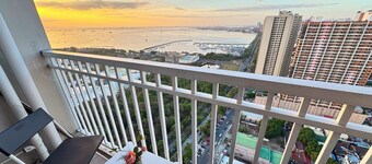 馬尼拉蓮花公寓 (SMDC 微風公寓)