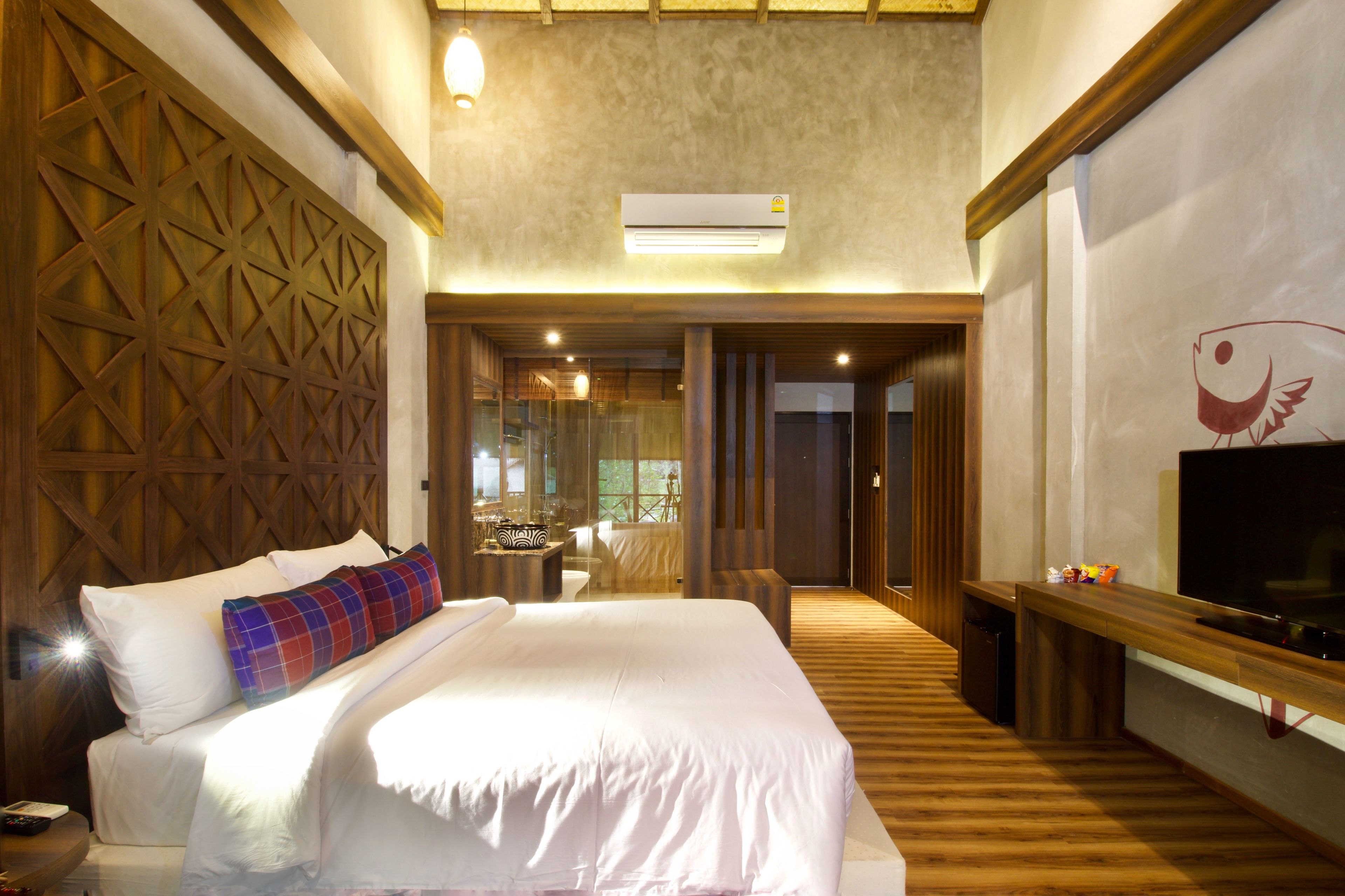 Ropa de cama de alta calidad, cubrecamas y minibar 