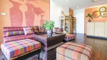 Body treatments, aromatherapy, Swedish massages, Thai massages