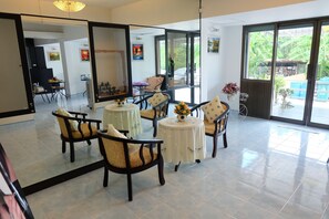 Zona de estar del vestíbulo