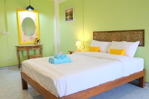 Standard Double Room | WiFi (free) - Arm Mansion (Bangkok)