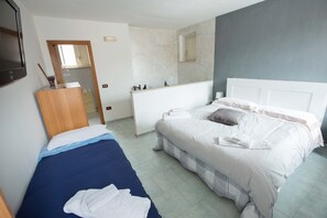 Apartment, 2 Bedrooms | 1 bedroom, free WiFi, bed sheets - Il Gioiello Di Napoli (Naples)