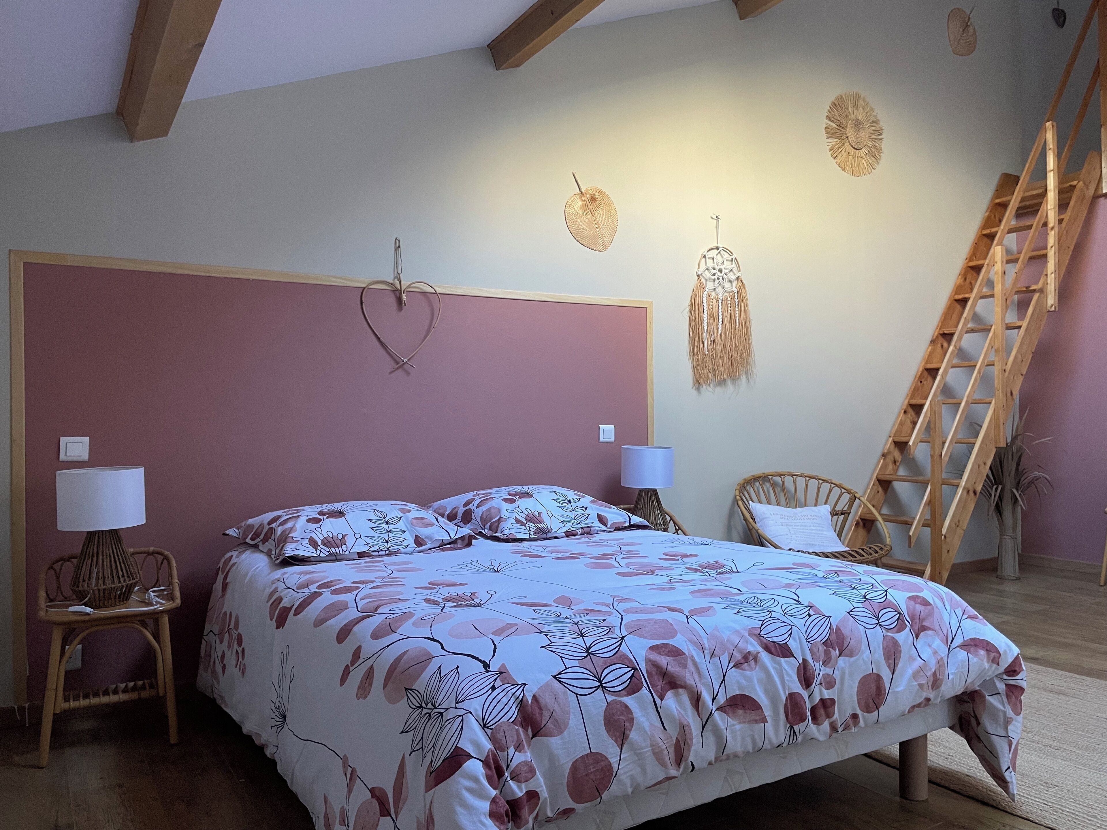 4 chambres, fer et planche à repasser, lit parapluie, draps fournis