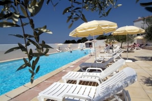 Piscine extérieure, piscine chauffée