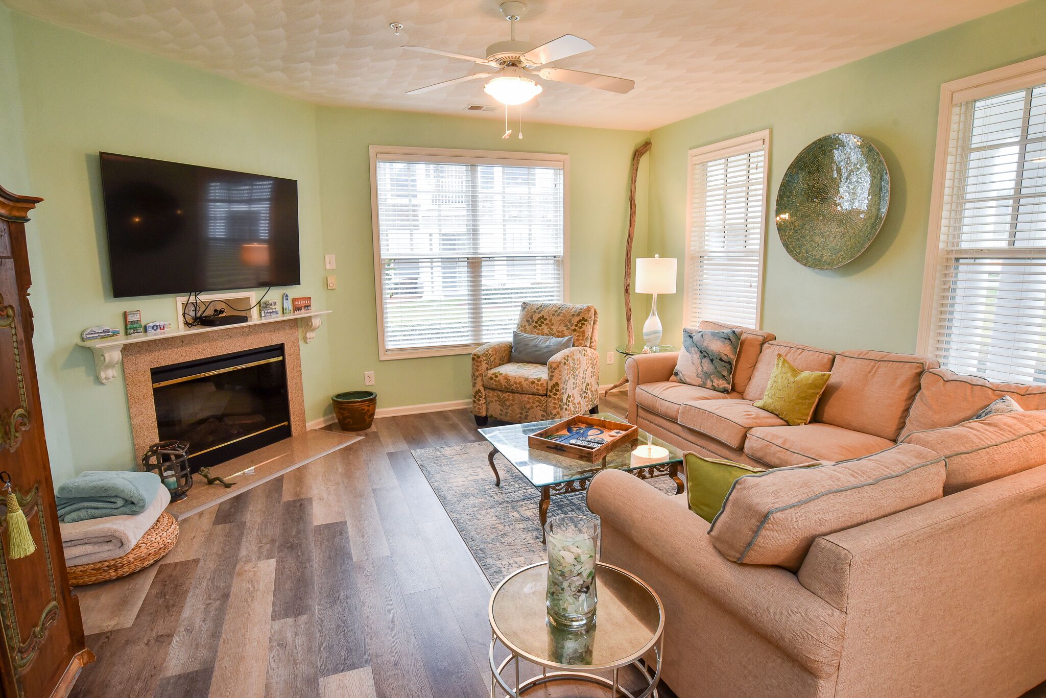 First floor condo equipped with beach chairs and bikes!