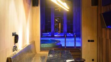 2 indoor pools, a waterfall pool