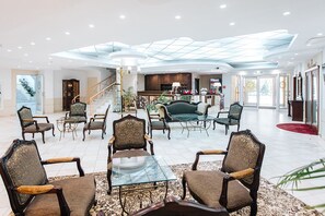 Coin salon dans le hall