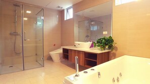 Red Gate Villa, 5 Bedrooms | Bathroom - Red Gate Villa (Hanoi)