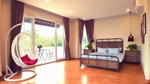 Villa, 5 habitaciones (Red Gate) | 5 habitaciones y escritorio 