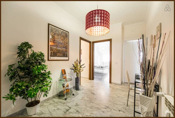 Interior entrance - Sailor's Cabin with DoYouBnb Concierge (Rome)