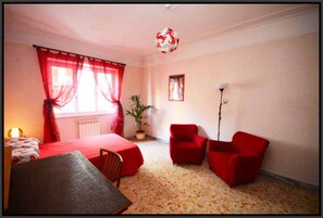 Living area - Sailor's Cabin with DoYouBnb Concierge (Rome)