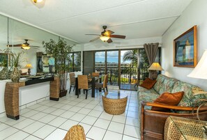 Smart-TV, DVD-Player, Bücher