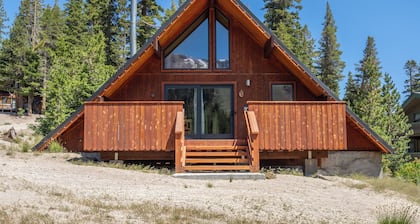 Encantador Ski In / Ski Out a pasos del Main Lodge y Mtn Bike Center