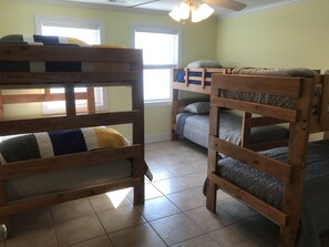 3 bedrooms, iron/ironing board, travel crib, free WiFi
