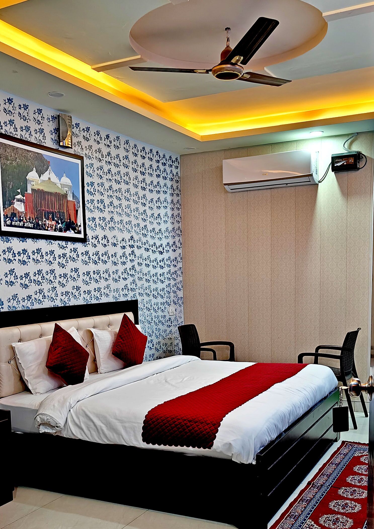 Deluxe Double Room | Blackout curtains, soundproofing, iron/ironing board, free WiFi