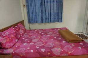 Standard Double Room with Air-Conditioner | Wi-Fi de cortesia