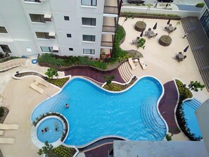 Piscine extérieure