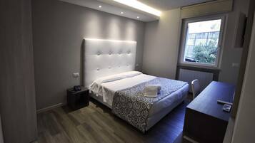 Minibar, Schreibtisch, schallisolierte Zimmer, kostenloses WLAN