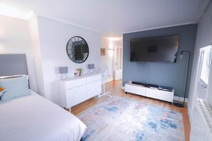 Living area - Camden Serviced Apartments by Globe (London)
