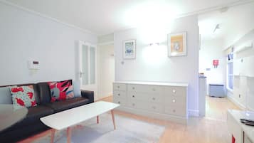 Executive Apartment, 1 Bedroom | Living area