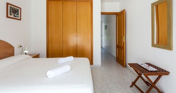 Iron/ironing board, cribs/infant beds, free WiFi, bed sheets