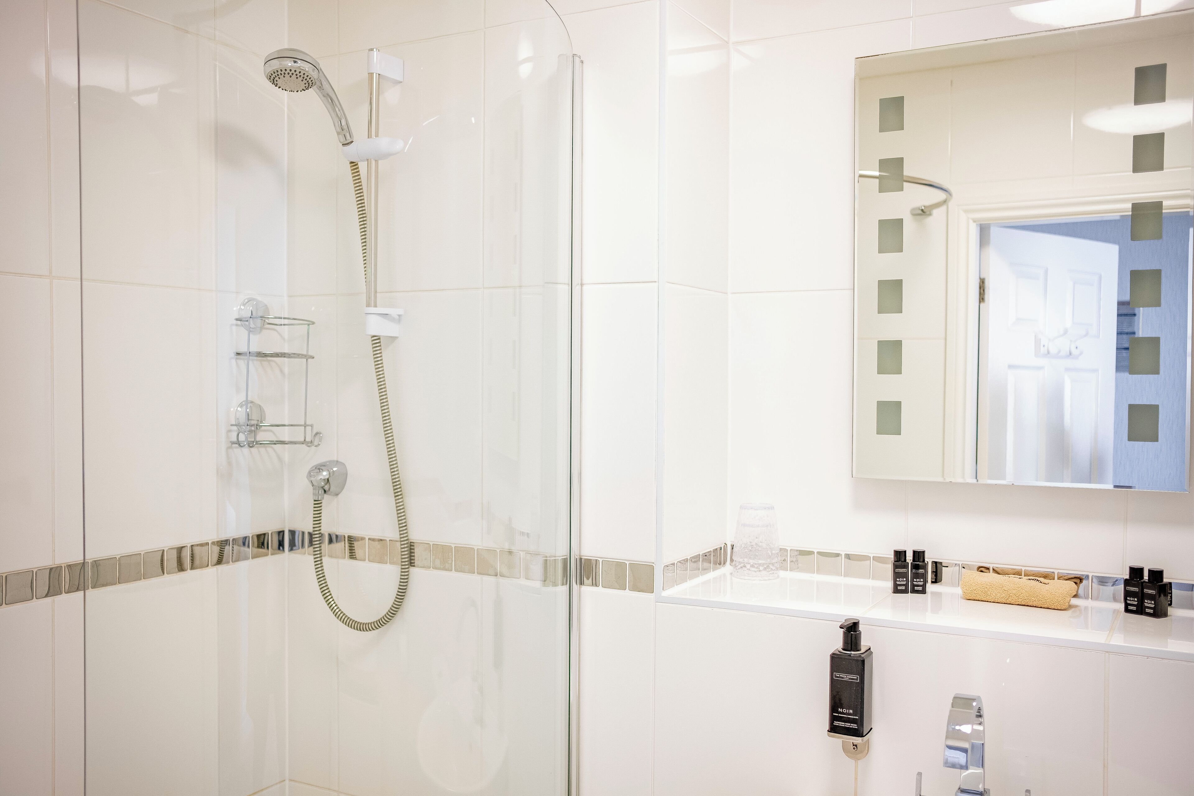 Standard Seaview Room - 4th Floor | Premium bedding, desk, iron/ironing board, free wired internet