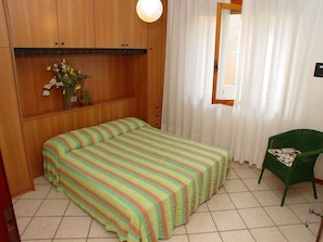 2 bedrooms, in-room safe, free cots/infant beds, free rollaway beds - Lignano Pineta near Beach (Lignano Sabbiadoro)