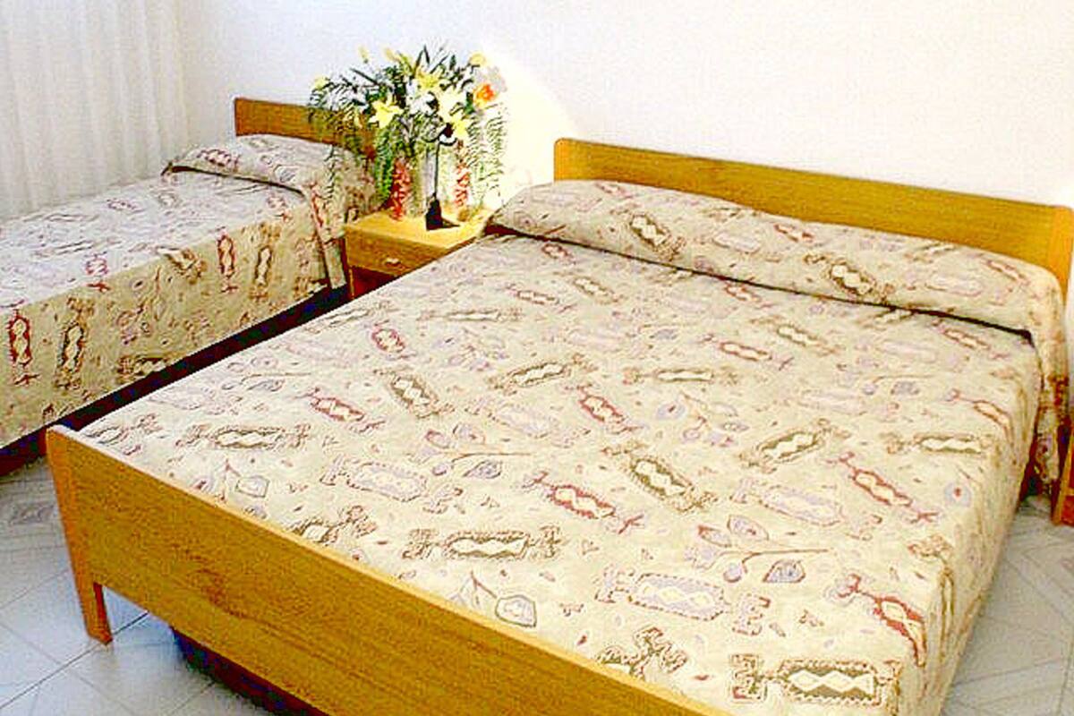 In-room safe, iron/ironing board, free cribs/infant beds