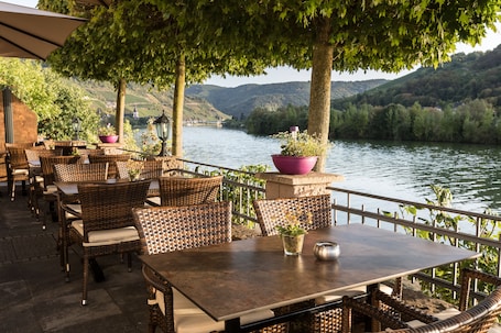 Cafe. Hotel Garni Cafe im Hamm