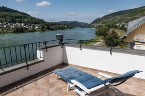 Balcony - Hotel Garni Cafe im Hamm (Zell (Mosel))