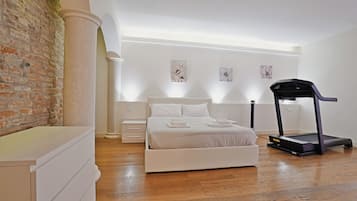 Junior Stüdyo Süit | Kaliteli yatak takımı, minibar, ayrı ayrı dekore edilmiş