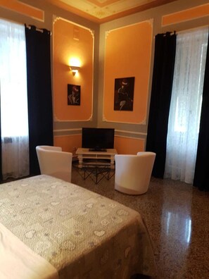 Doppelzimmer | Zimmersafe, WLAN, Bettwäsche