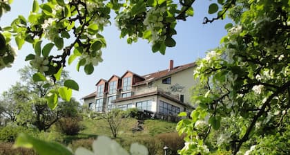 Landhotel BurgenBlick