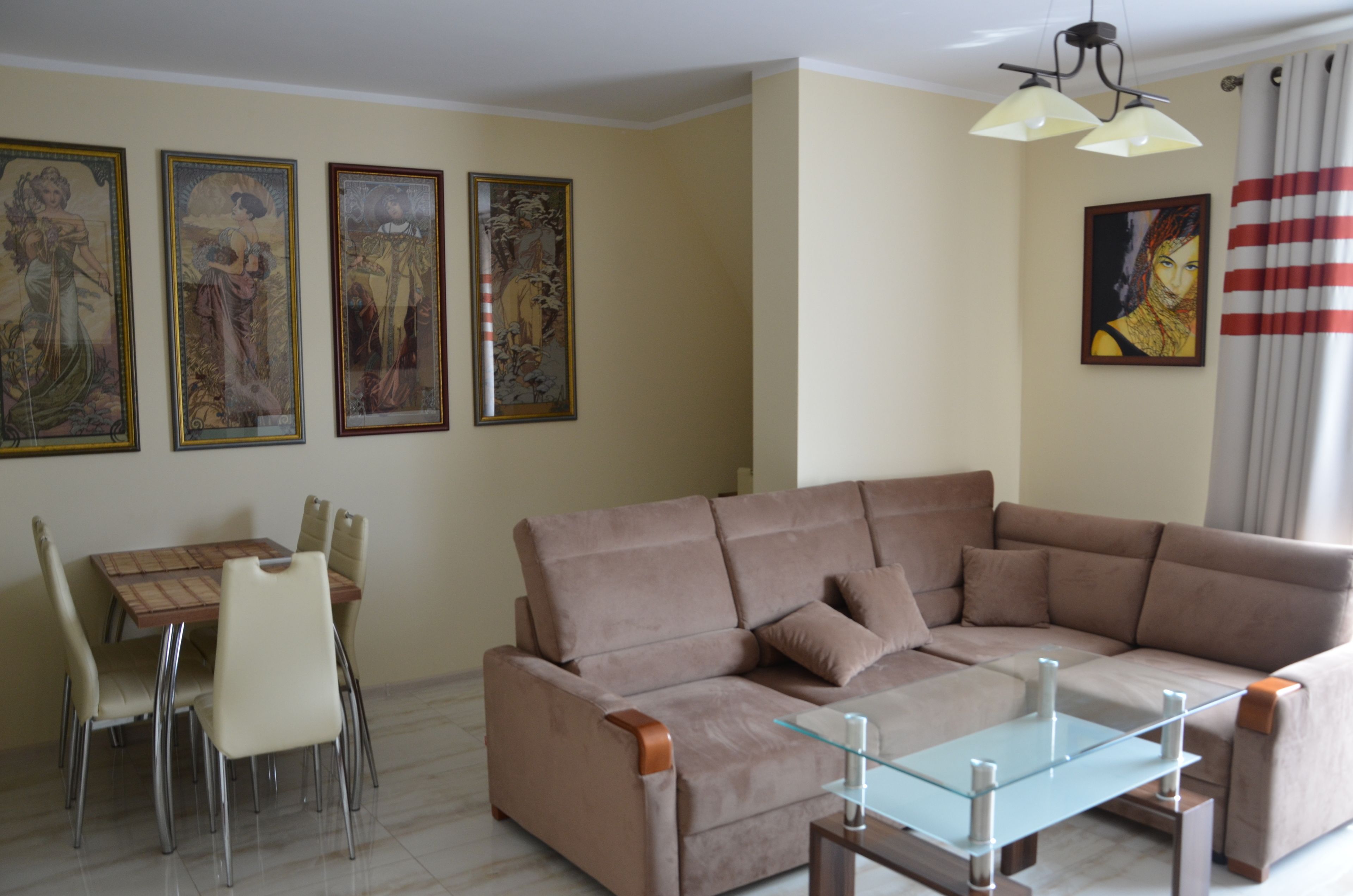 Apartment, 1 Bedroom | Living room | Flat-screen TV