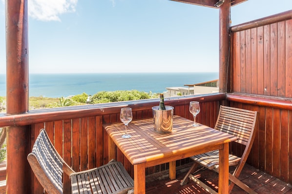 3 bedrooms, premium bedding, desk, iron/ironing board - Oudekraal (Cape Town)